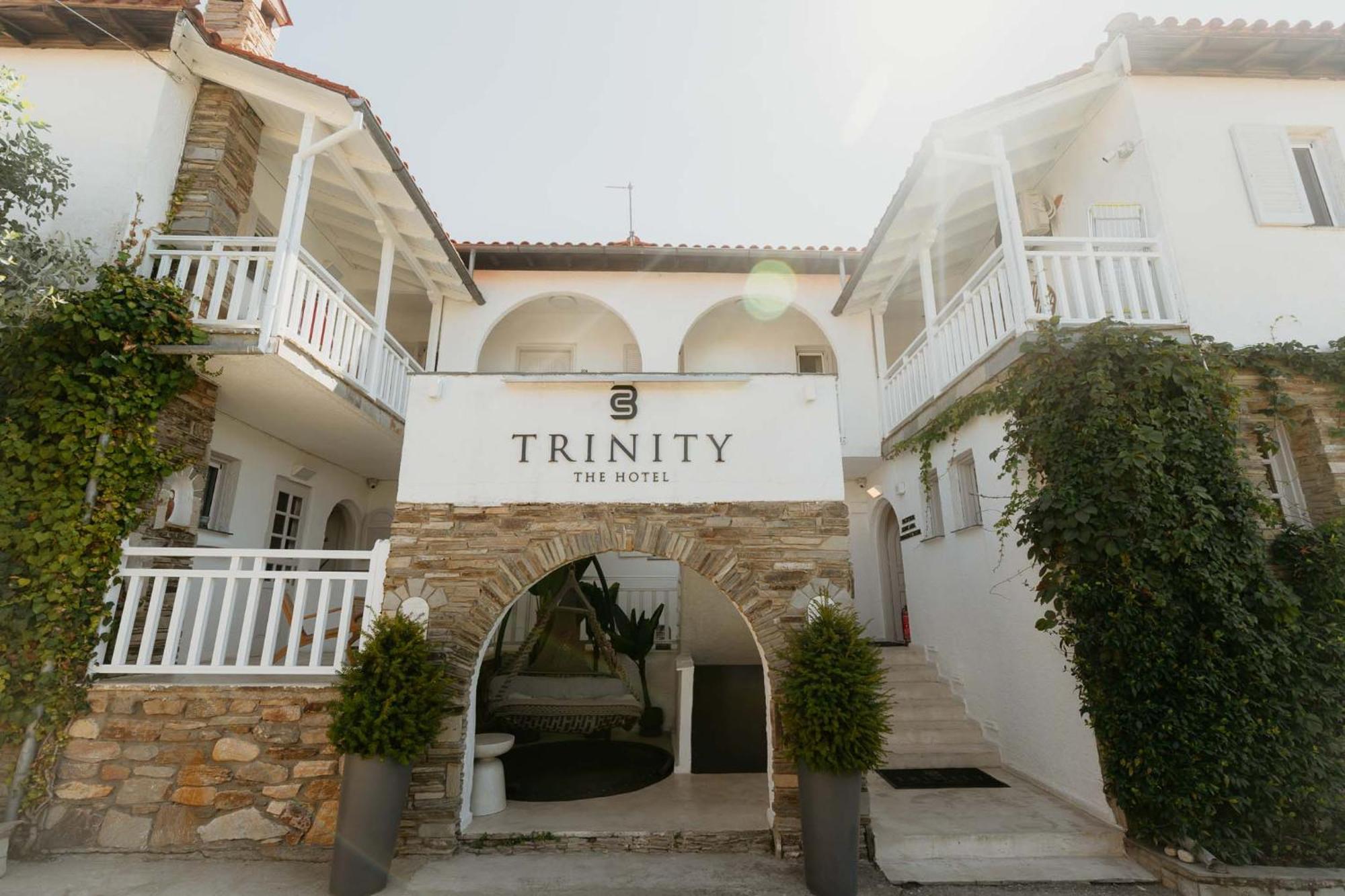 Trinity The Hotel Amoliani Exterior foto